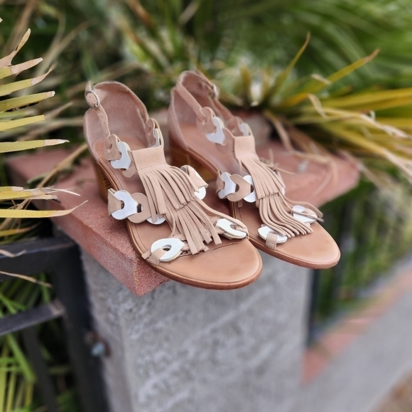 Bernardo tassel block heel‎ sandals - Picture 9 of 12